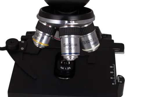 gráfico Microscopio monocular digital Levenhuk D320L 3.1M,  7
